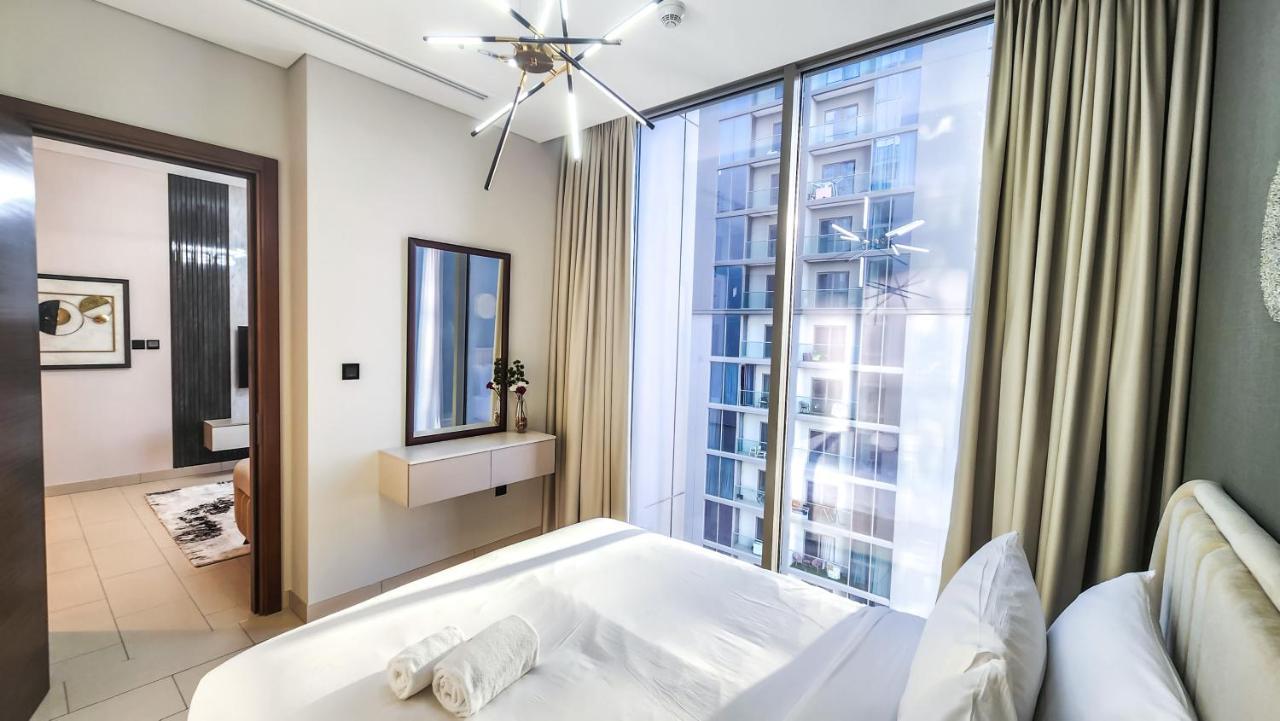 By Latinem Luxury 2br Holiday Cvr B2008 Near Burj Khalifa