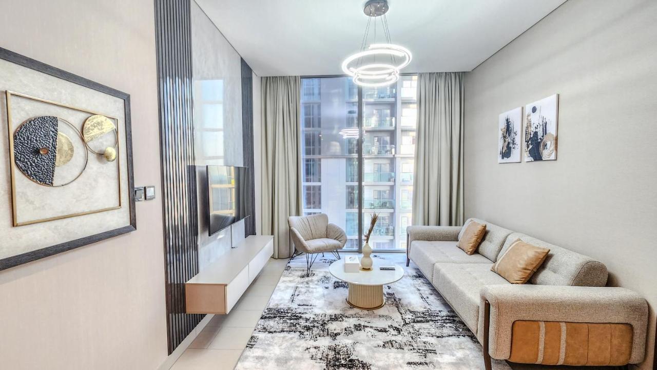 By Latinem Luxury 2br Holiday Cvr B2008 Near Burj Khalifa Apartment Dubai